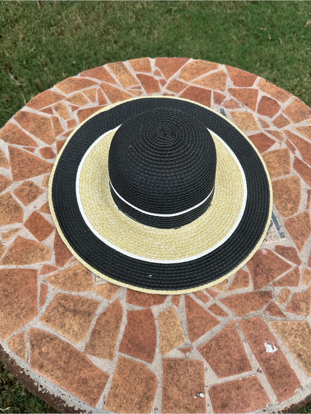Strand Women’s Black and Gold Wide-Brim Straw Sun Hat